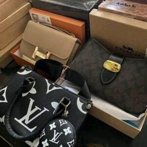 Wholesale handbags pallet